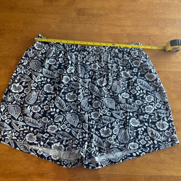 NWOT Size Large H&M blue white paperbag shorts - Picture 4 of 6